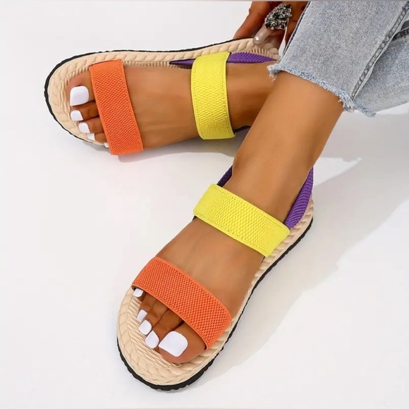 Color block slip-on sandals - Picture 4 of 13
